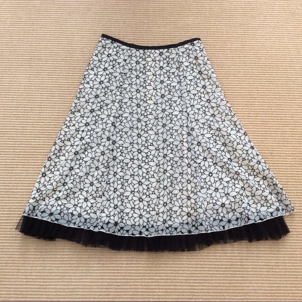 Jax Black & White Floral Embroidered Skirt Size 8